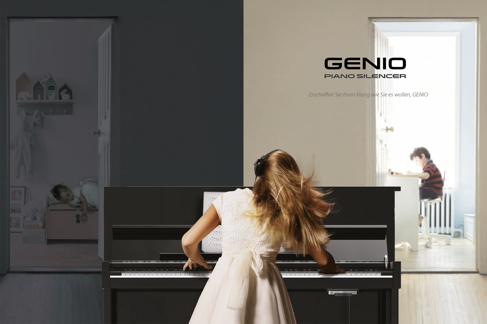 Model am Klavier mit Genio Premium Alpha Silent-System